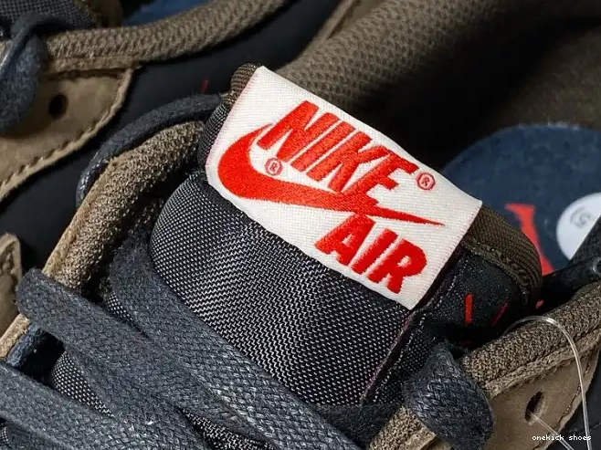 Chep Onekick OG 1 Air Low x Dark Mocha Travis Jordan SP Scott CQ4277-001 0323